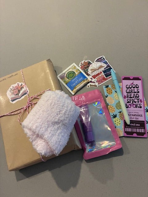 Ultimate Cozy Night - In Bundle | Holiday Gift Box for Book Lovers | book lover gift box by NovelTeas